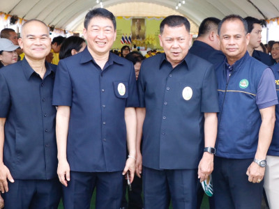 นายอรรถกร ศิริลัทธยากร รัฐมนตรีว่าการกระทรวงเกษตรและสหกรณ์ ... พารามิเตอร์รูปภาพ 6