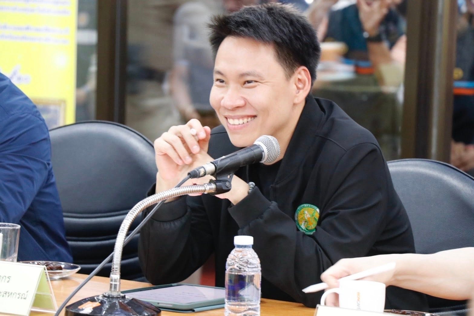 นายอรรถกร ศิริลัทธยากร รัฐมนตรีว่าการกระทรวงเกษตรและสหกรณ์ ... พารามิเตอร์รูปภาพ 1