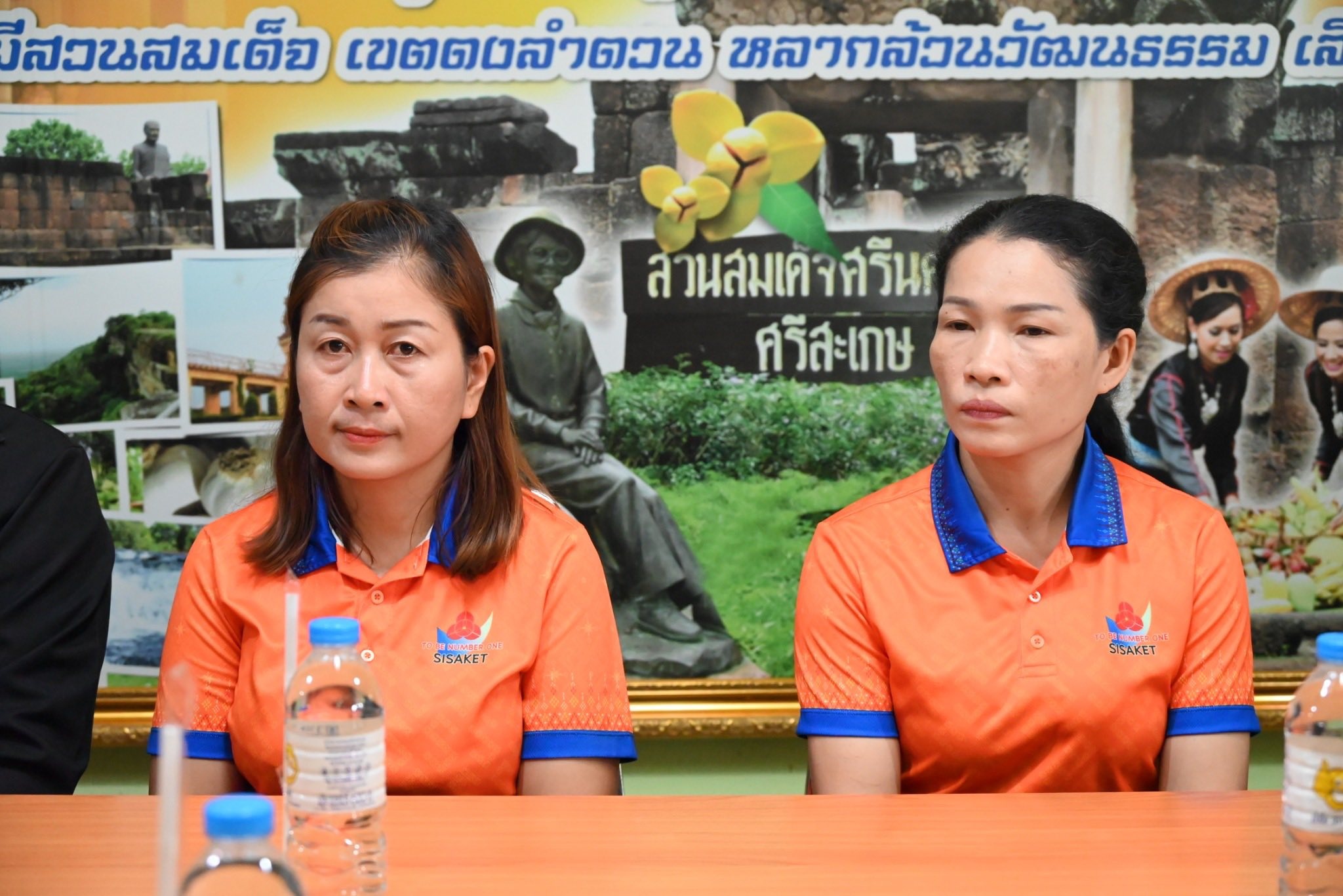 อธิบดีกรมส่งเสริมสหกรณ์ พร้อมด้วย ผู้ตรวจราชการกรม ... พารามิเตอร์รูปภาพ 19