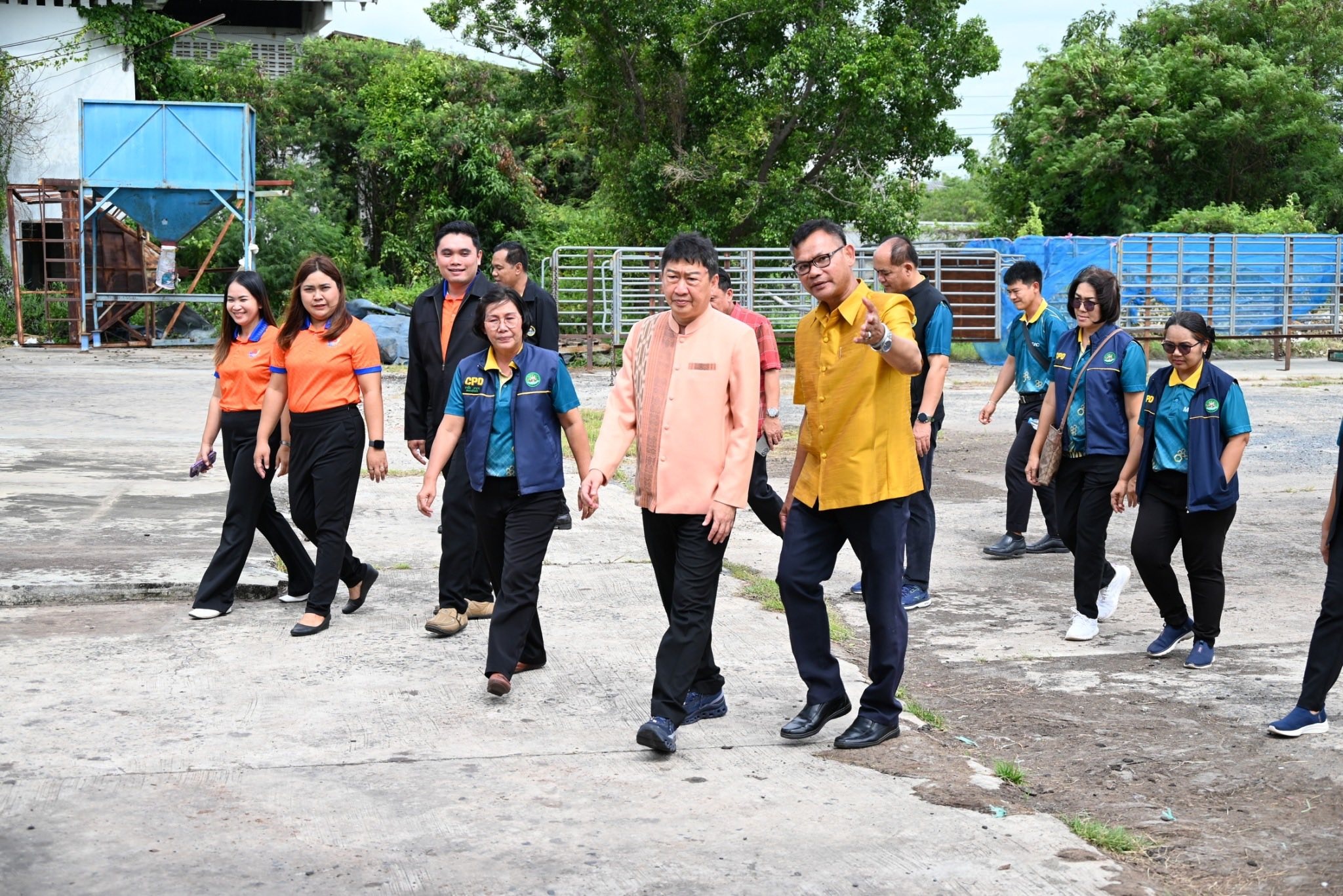 อธิบดีกรมส่งเสริมสหกรณ์ พร้อมด้วย ผู้ตรวจราชการกรม ... พารามิเตอร์รูปภาพ 31