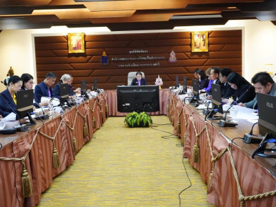 นางสุพร ตรีนรินทร์ เลขาธิการ กปร. ... พารามิเตอร์รูปภาพ 17