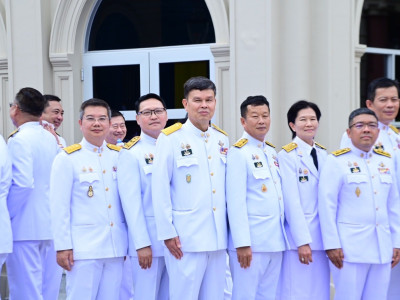 นายอรรถกร ศิริลัทธยากร รัฐมนตรีว่าการกระทรวงเกษตรและสหกรณ์ ... พารามิเตอร์รูปภาพ 8