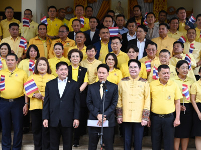 นายอรรถกร ศิริลัทธยากร รัฐมนตรีว่าการกระทรวงเกษตรและสหกรณ์ ... พารามิเตอร์รูปภาพ 11