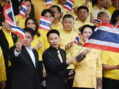 นายอรรถกร ศิริลัทธยากร รัฐมนตรีว่าการกระทรวงเกษตรและสหกรณ์ ... พารามิเตอร์รูปภาพ 2