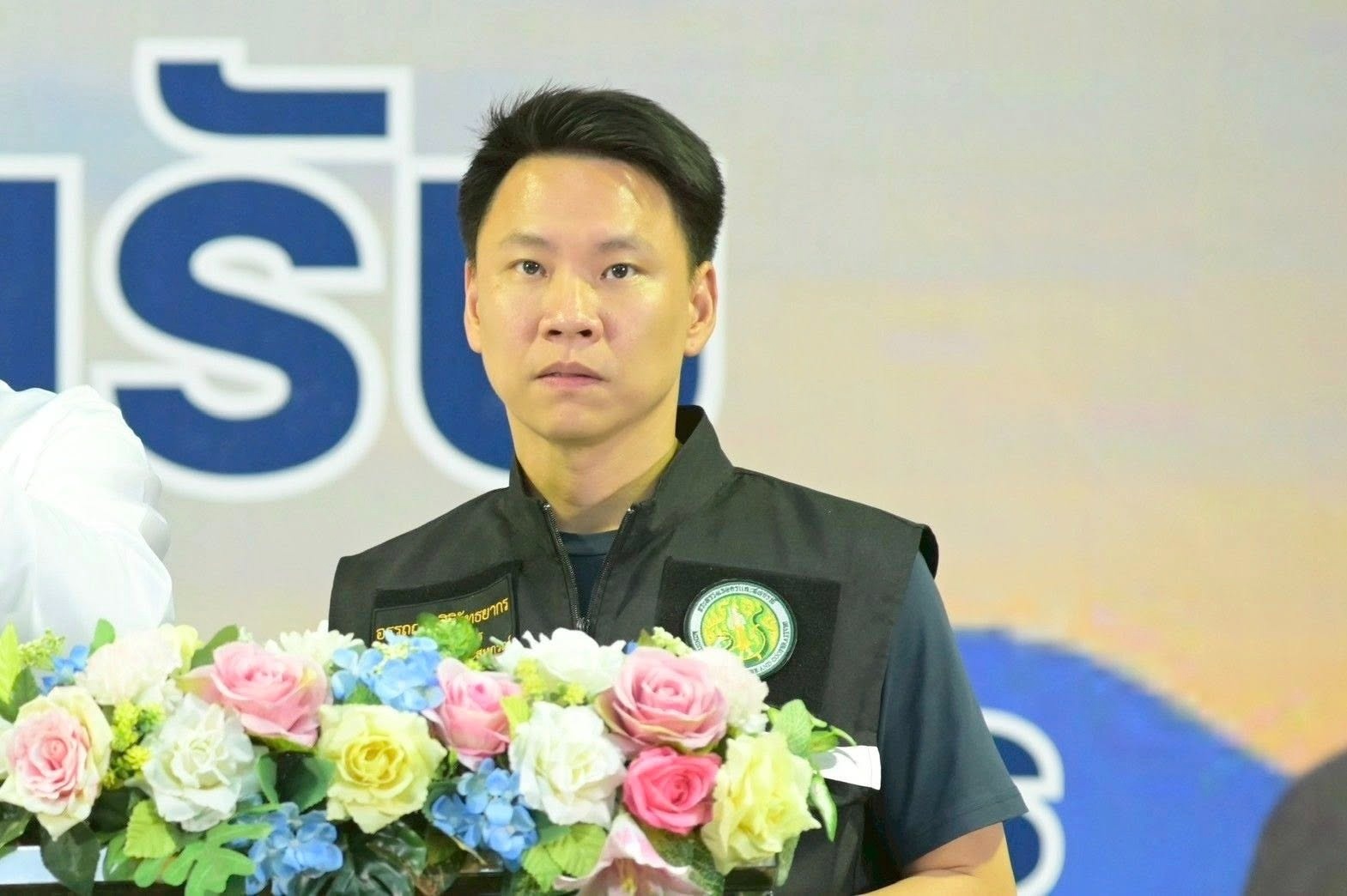 นายอรรถกร ศิริลัทธยากร รัฐมนตรีว่าการกระทรวงเกษตรและสหกรณ์ ... พารามิเตอร์รูปภาพ 1