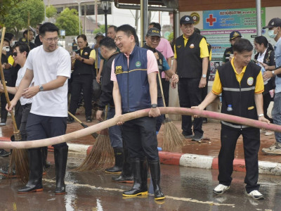 นายอรรถกร ศิริลัทธยากร รัฐมนตรีว่าการกระทรวงเกษตรและสหกรณ์ ... พารามิเตอร์รูปภาพ 5
