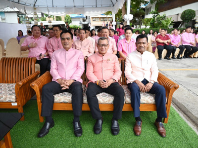 อธิบดีกรมส่งเสริมสหกรณ์ พร้อมด้วย อธิบดีกรมตรวจบัญชีสหกรณ์ ... พารามิเตอร์รูปภาพ 13