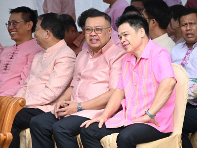 อธิบดีกรมส่งเสริมสหกรณ์ พร้อมด้วย อธิบดีกรมตรวจบัญชีสหกรณ์ ... พารามิเตอร์รูปภาพ 23
