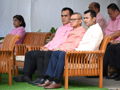 อธิบดีกรมส่งเสริมสหกรณ์ พร้อมด้วย อธิบดีกรมตรวจบัญชีสหกรณ์ ... พารามิเตอร์รูปภาพ 26
