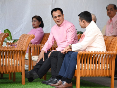 อธิบดีกรมส่งเสริมสหกรณ์ พร้อมด้วย อธิบดีกรมตรวจบัญชีสหกรณ์ ... พารามิเตอร์รูปภาพ 28