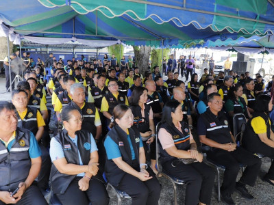 นายอรรถกร ศิริลัทธยากร รัฐมนตรีว่าการกระทรวงเกษตรและสหกรณ์ ... พารามิเตอร์รูปภาพ 22
