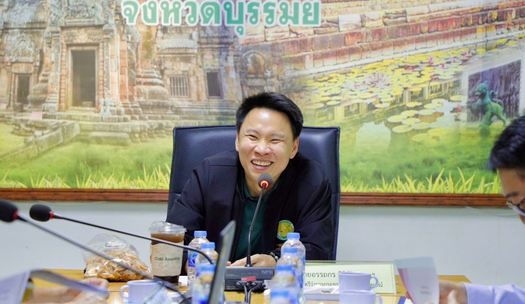 นายอรรถกร ศิริลัทธยากร รัฐมนตรีว่าการกระทรวงเกษตรและสหกรณ์ ... พารามิเตอร์รูปภาพ 1