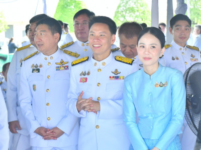 นายอรรถกร ศิริลัทธยากร รัฐมนตรีว่าการกระทรวงเกษตรและสหกรณ์ ... พารามิเตอร์รูปภาพ 11