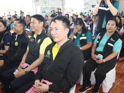 นายอรรถกร ศิริลัทธยากร รัฐมนตรีว่าการกระทรวงเกษตรและสหกรณ์ ... พารามิเตอร์รูปภาพ 11