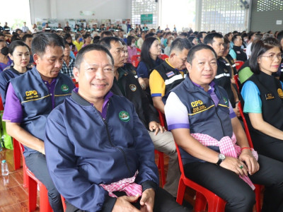 นายอรรถกร ศิริลัทธยากร รัฐมนตรีว่าการกระทรวงเกษตรและสหกรณ์ ... พารามิเตอร์รูปภาพ 12