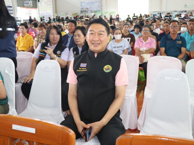 นายอรรถกร ศิริลัทธยากร รัฐมนตรีว่าการกระทรวงเกษตรและสหกรณ์ ... พารามิเตอร์รูปภาพ 2