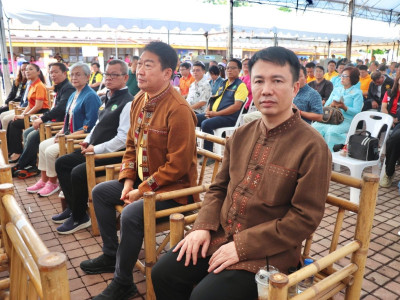 นายอรรถกร ศิริลัทยากร รัฐมนตรีว่าการกระทรวงเกษตรและสหกรณ์ ... พารามิเตอร์รูปภาพ 13