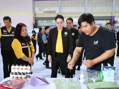 นายอัครา พรหมเผ่า รัฐมนตรีช่วยว่าการกระทรวงเกษตรและสหกรณ์ ... พารามิเตอร์รูปภาพ 10