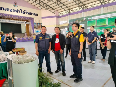 นายอัครา พรหมเผ่า รัฐมนตรีช่วยว่าการกระทรวงเกษตรและสหกรณ์ ... พารามิเตอร์รูปภาพ 15