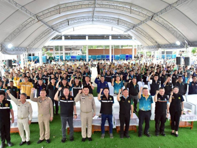 นายอรรถกร ศิริลัทธยากร รัฐมนตรีว่าการกระทรวงเกษตรและสหกรณ์ ... พารามิเตอร์รูปภาพ 15