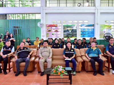 นายอรรถกร ศิริลัทธยากร รัฐมนตรีว่าการกระทรวงเกษตรและสหกรณ์ ... พารามิเตอร์รูปภาพ 7