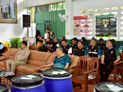 นายอรรถกร ศิริลัทธยากร รัฐมนตรีว่าการกระทรวงเกษตรและสหกรณ์ ... พารามิเตอร์รูปภาพ 8