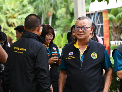 นายอรรถกร ศิริลัทธยากร รัฐมนตรีว่าการกระทรวงเกษตรและสหกรณ์ ... พารามิเตอร์รูปภาพ 11