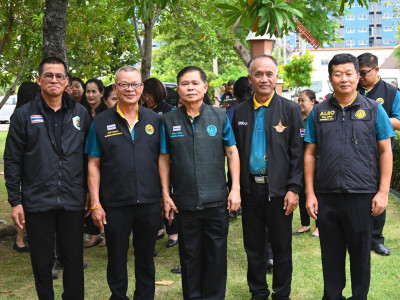 นายอรรถกร ศิริลัทธยากร รัฐมนตรีว่าการกระทรวงเกษตรและสหกรณ์ ... พารามิเตอร์รูปภาพ 12