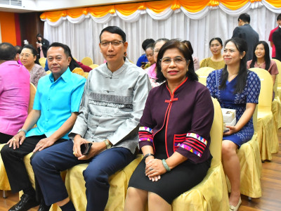 อธิบดีกรมส่งเสริมสหกรณ์ พร้อมด้วย ... พารามิเตอร์รูปภาพ 15