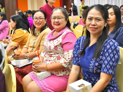 อธิบดีกรมส่งเสริมสหกรณ์ พร้อมด้วย ... พารามิเตอร์รูปภาพ 18
