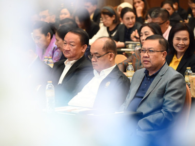 อธิบดีกรมส่งเสริมสหกรณ์ พร้อมด้วย ... พารามิเตอร์รูปภาพ 32