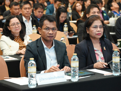 อธิบดีกรมส่งเสริมสหกรณ์ พร้อมด้วย ... พารามิเตอร์รูปภาพ 4