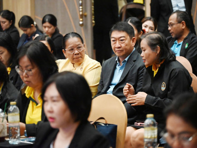 อธิบดีกรมส่งเสริมสหกรณ์ พร้อมด้วย ... พารามิเตอร์รูปภาพ 6