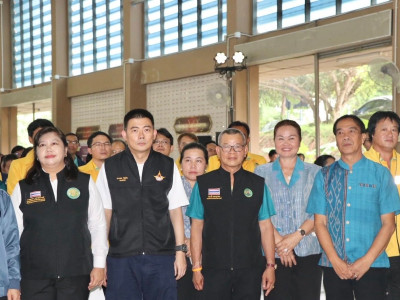 นายอรรถกร ศิริลัทธยากร รัฐมนตรีว่าการกระทรวงเกษตรและสหกรณ์ ... พารามิเตอร์รูปภาพ 11