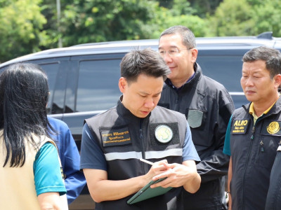 นายอรรถกร ศิริลัทธยากร รัฐมนตรีว่าการกระทรวงเกษตรและสหกรณ์ ... พารามิเตอร์รูปภาพ 32