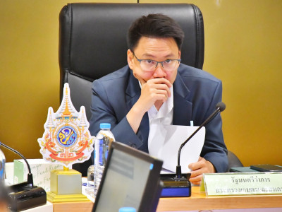 นายอรรถกร ศิริลัทธยากร รัฐมนตรีว่าการกระทรวงเกษตรและสหกรณ์ ... พารามิเตอร์รูปภาพ 15
