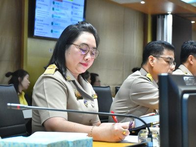 นายอรรถกร ศิริลัทธยากร รัฐมนตรีว่าการกระทรวงเกษตรและสหกรณ์ ... พารามิเตอร์รูปภาพ 23