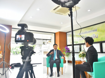 อธิบดีกรมส่งเสริมสหกรณ์ บันทึกเทปสัมภาษณ์ในประเด็น ... พารามิเตอร์รูปภาพ 11