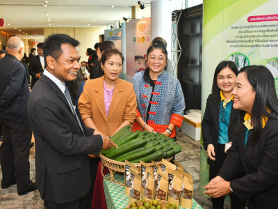 นายประยูร อินสกุล ปลัดกระทรวงเกษตรและสหกรณ์ ... พารามิเตอร์รูปภาพ 3