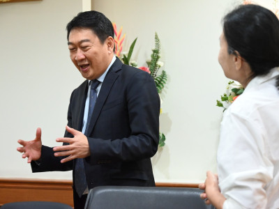 อธิบดีกรมส่งเสริมสหกรณ์ ให้สัมภาษณ์ ในประเด็น ... พารามิเตอร์รูปภาพ 13