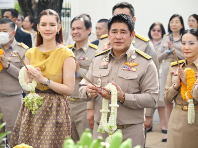 ร้อยเอก ธรรมนัส พรหมเผ่า รองนายกรัฐมนตรี และ รมว.เกษตรฯ ... พารามิเตอร์รูปภาพ 24