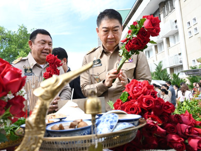 ร้อยเอก ธรรมนัส พรหมเผ่า รองนายกรัฐมนตรี และ รมว.เกษตรฯ ... พารามิเตอร์รูปภาพ 4