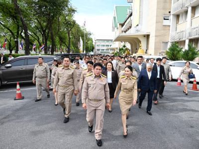 ร้อยเอก ธรรมนัส พรหมเผ่า รองนายกรัฐมนตรี และ รมว.เกษตรฯ ... พารามิเตอร์รูปภาพ 7