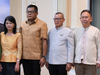 นายประยูร อินสกุล ปลัดกระทรวงเกษตรและสหกรณ์ และนายวิณะโรจน์ ... พารามิเตอร์รูปภาพ 30
