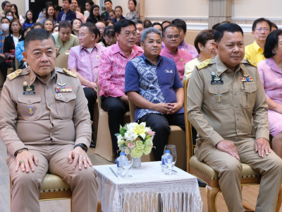 นายประยูร อินสกุล ปลัดกระทรวงเกษตรและสหกรณ์ และนายวิณะโรจน์ ... พารามิเตอร์รูปภาพ 7