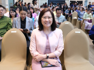 นายประยูร อินสกุล ปลัดกระทรวงเกษตรและสหกรณ์ และนายวิณะโรจน์ ... พารามิเตอร์รูปภาพ 9