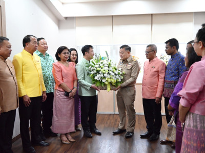 อธิบดีกรมส่งเสริมสหกรณ์ พร้อมด้วย ... พารามิเตอร์รูปภาพ 1