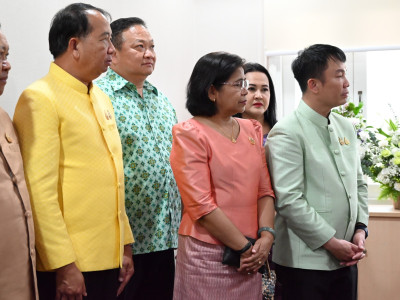 อธิบดีกรมส่งเสริมสหกรณ์ พร้อมด้วย ... พารามิเตอร์รูปภาพ 6