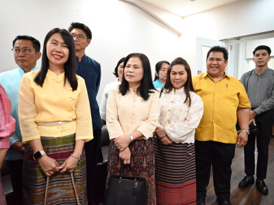 อธิบดีกรมส่งเสริมสหกรณ์ พร้อมด้วย ... พารามิเตอร์รูปภาพ 8