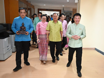 ผู้แทนหน่วยงานในสังกัดกรมส่งเสริมสหกรณ์ ... พารามิเตอร์รูปภาพ 10